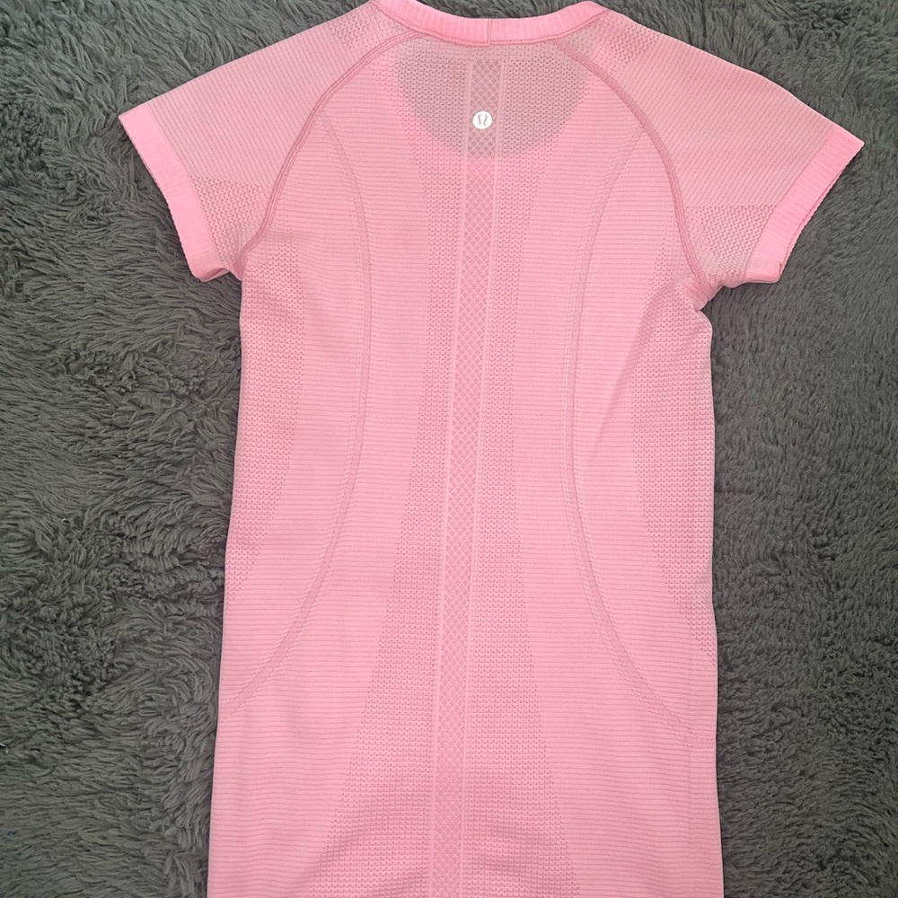 Lululemon Miami pink swiftly tech